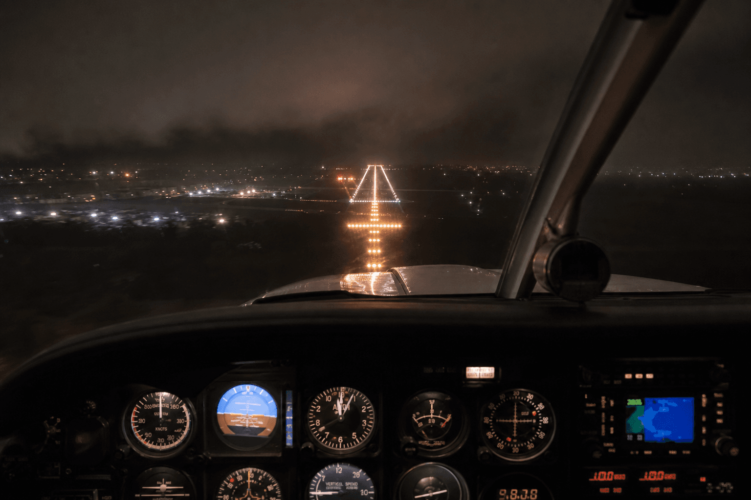 AOPA’s Air Safety Institute Releases Accident Case Study: Night Falls on Final