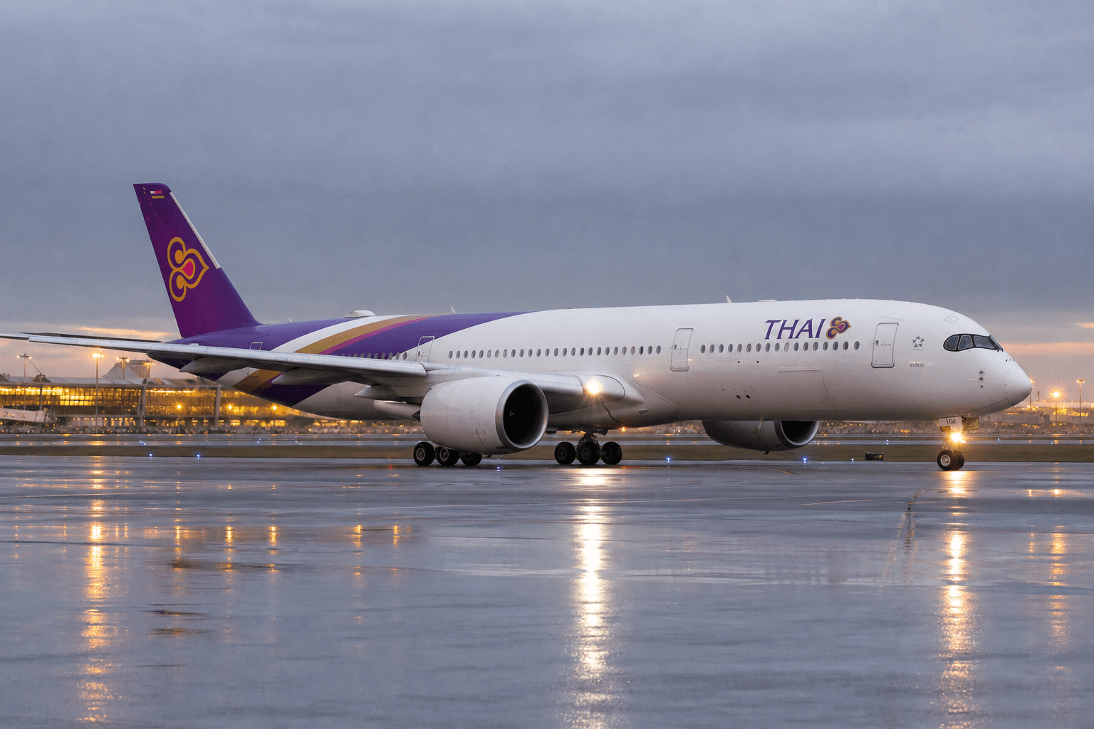 Thai Airways to decide between Airbus A350-1000 and Boeing 777X for long-haul fleet renewal within two years